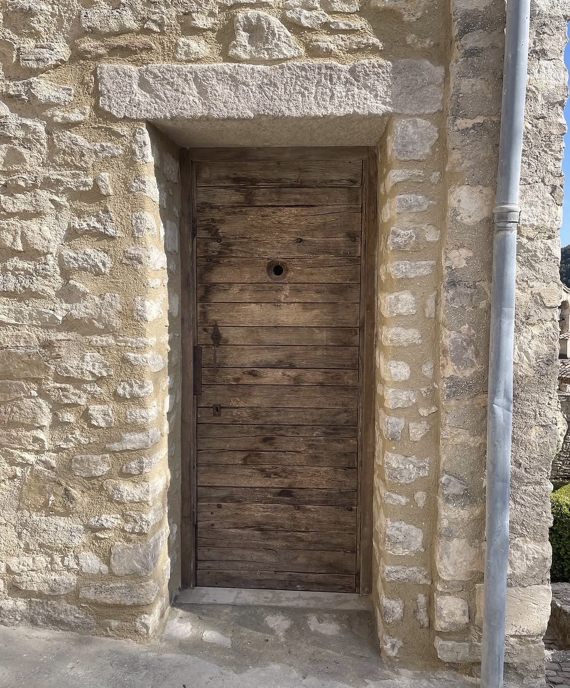 Rénovation d'encadrement en pierre